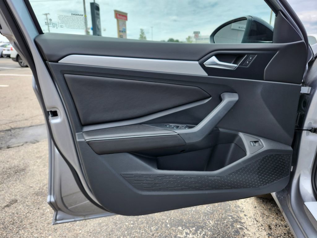 New 2025 Volkswagen Jetta Sport image 13