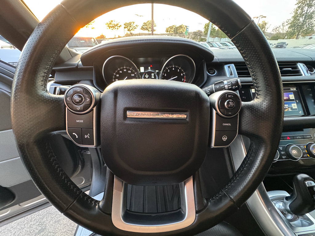 Used 2016 Land Rover Range Rover Sport HSE AWD/4WD image 18