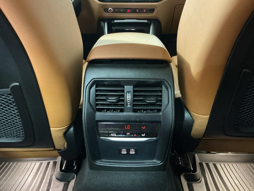 Certified 2023 BMW 330i Sedan w/ Driving Assistance Package RWD image 27