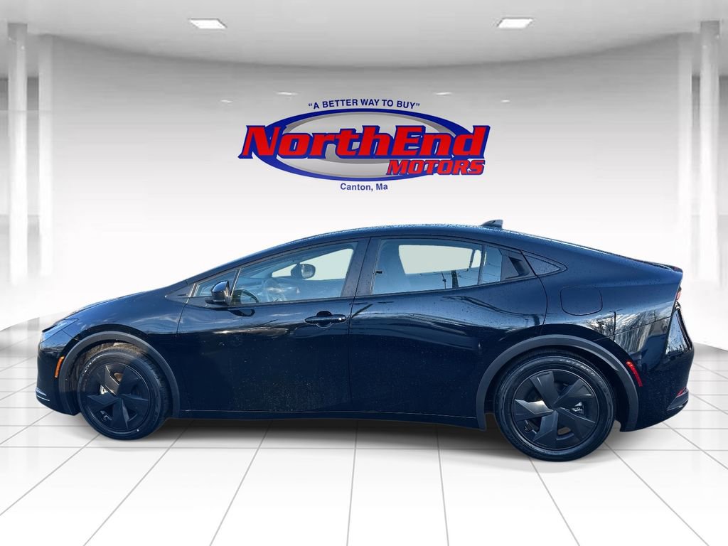 Used 2025 Toyota Prius Plug-In Hybrid image 6