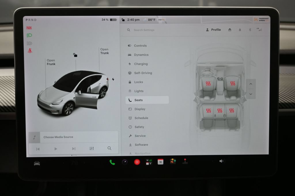 Used 2021 Tesla Model Y Long Range AWD/4WD image 28