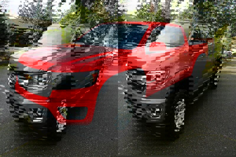 Used 2016 Chevrolet Colorado LT w/ LT Convenience Package AWD/4WD image 1