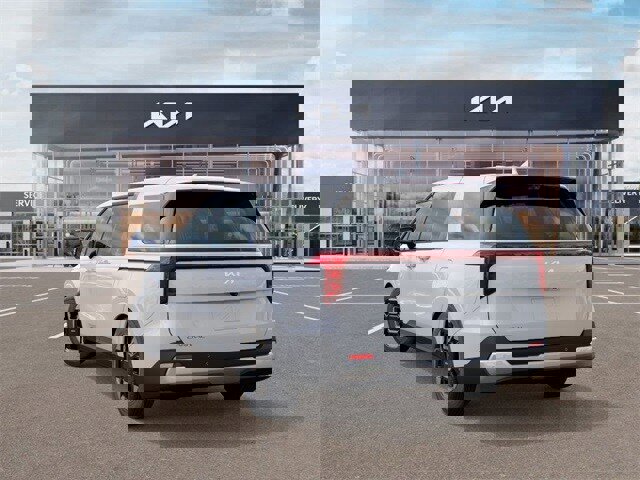 New 2026 Kia Carnival EX image 4