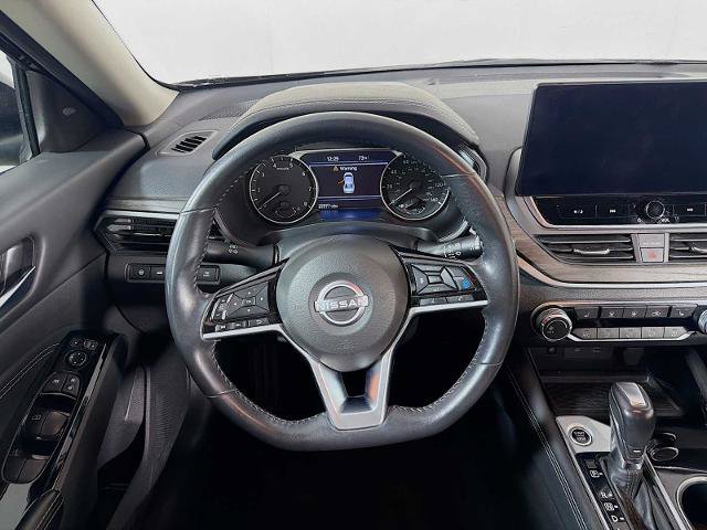 Certified 2023 Nissan Altima 2.5 SV w/ SV Premium Package AWD/4WD image 18