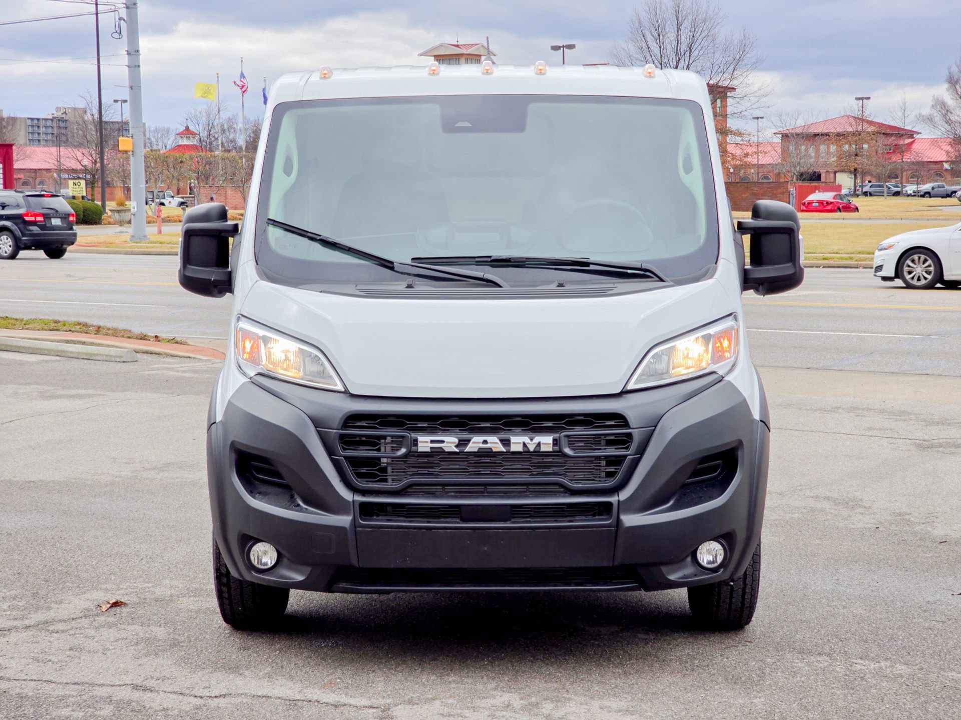 Used 2024 RAM ProMaster 3500 w/ Convenience Group FWD image 2