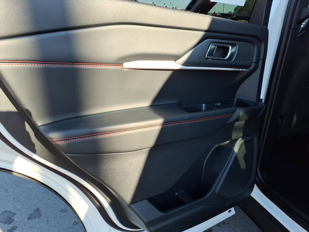 New 2026 Ford Explorer ST-Line image 14