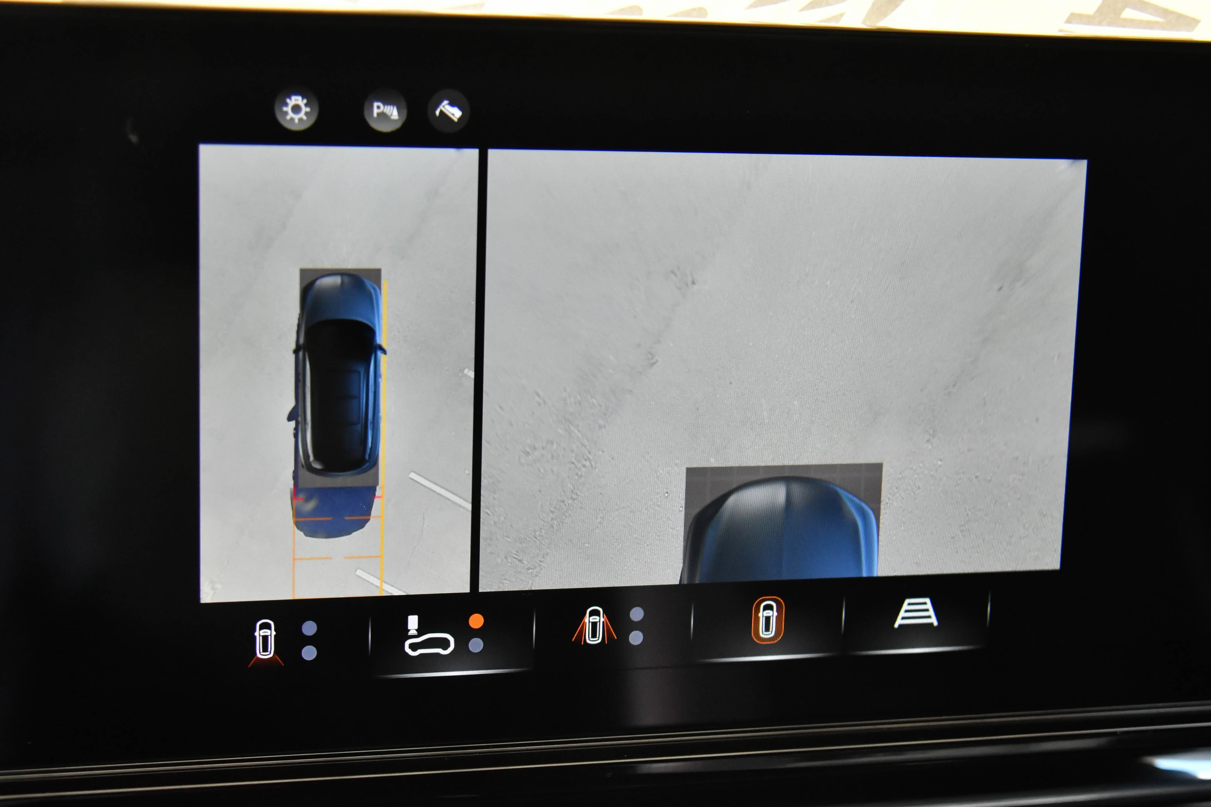 Used 2024 Acura ZDX Type S AWD/4WD image 24