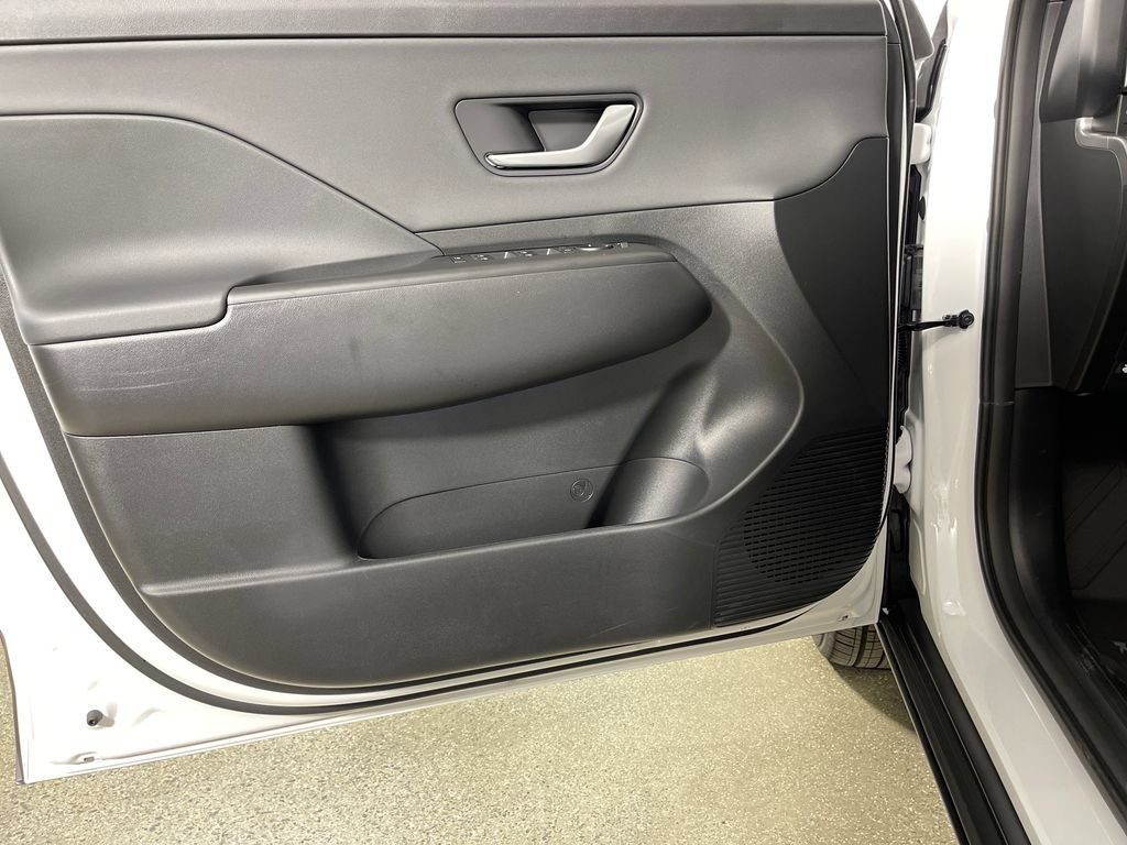 New 2026 Hyundai Kona SEL Premium FWD image 19