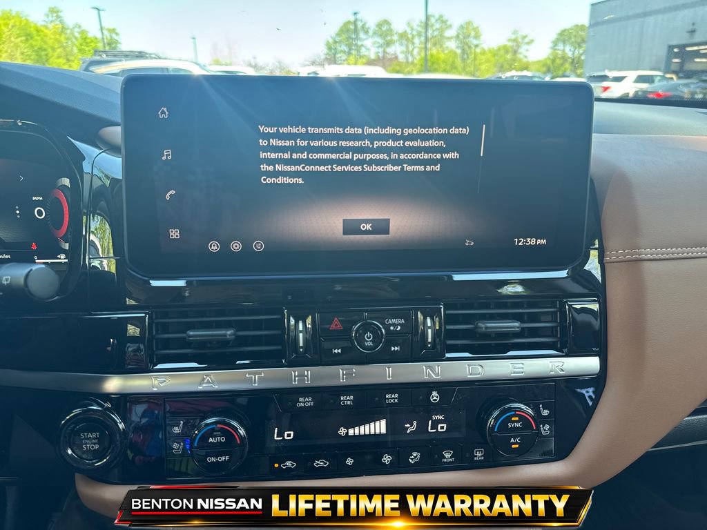 Used 2026 Nissan Pathfinder Platinum AWD/4WD image 18