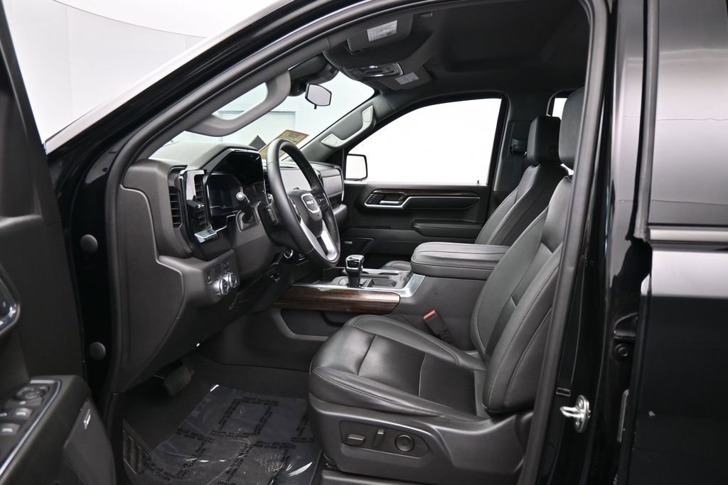 Used 2023 GMC Sierra 1500 Elevation w/ Elevation Premium Package RWD image 11