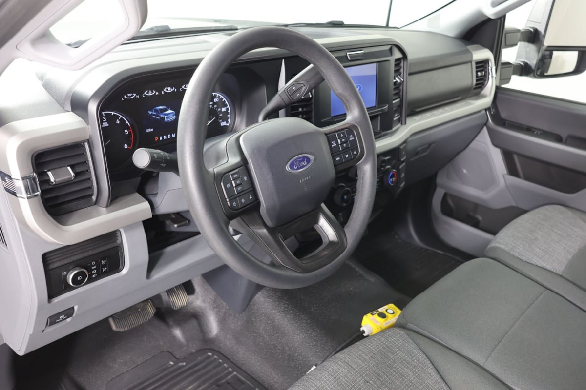 Used 2025 Ford F350 XLT AWD/4WD image 19