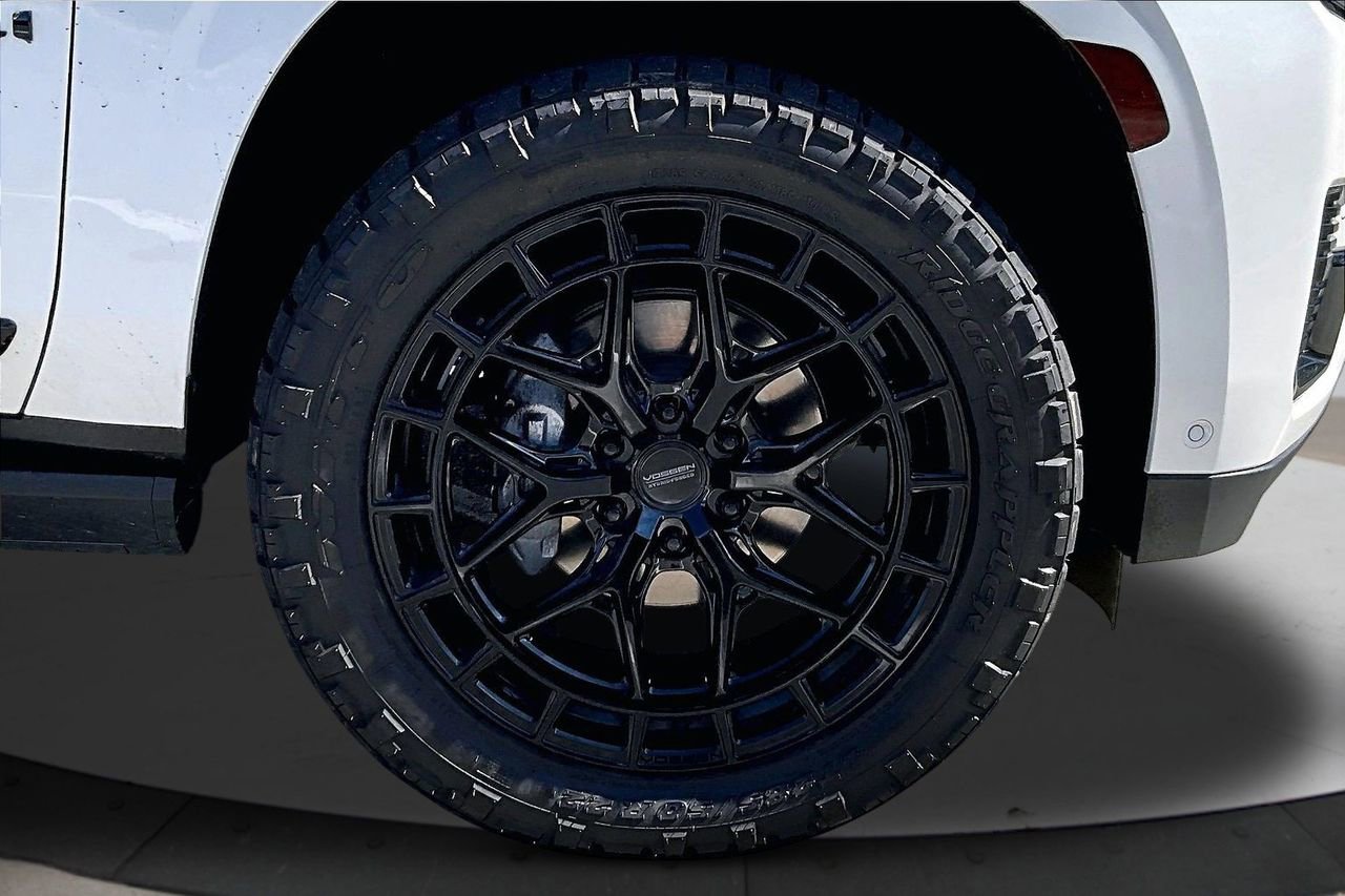 Used 2023 GMC Yukon Denali Ultimate image 36