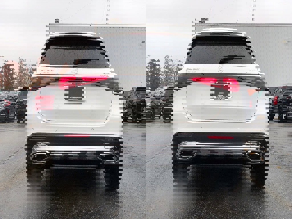 New 2025 Mercedes-Benz GLC 300 4MATIC image 5