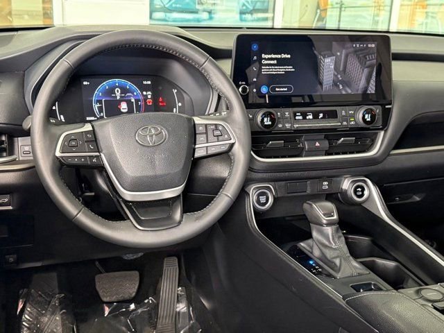 Certified 2024 Toyota Grand Highlander XLE image 36