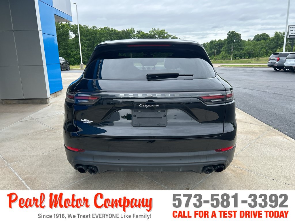 Used 2023 Porsche Cayenne Platinum Edition AWD/4WD image 5
