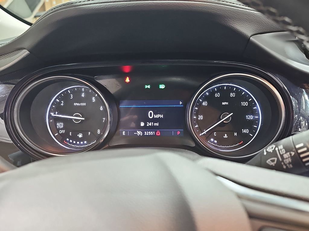 Certified 2022 Buick Encore GX Select w/ Sport Touring Package image 31