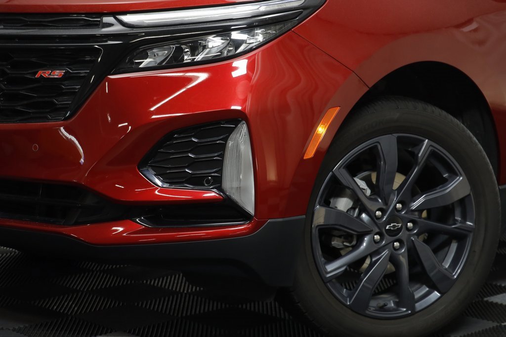 Certified 2024 Chevrolet Equinox RS image 3