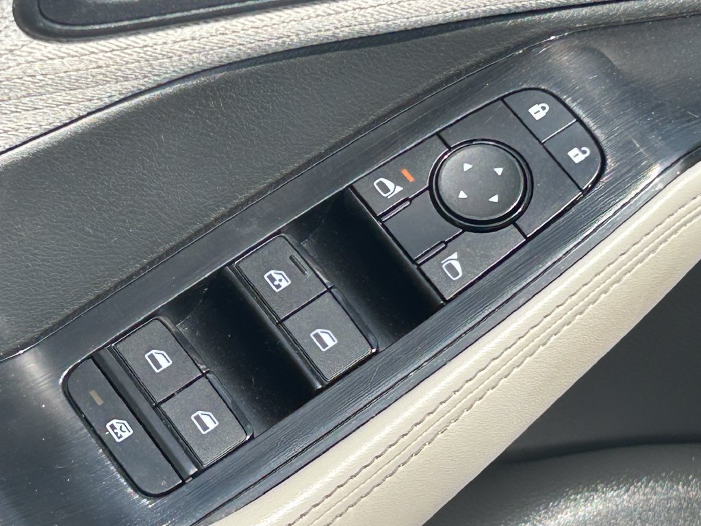 Used 2023 Nissan Rogue SV AWD/4WD image 26