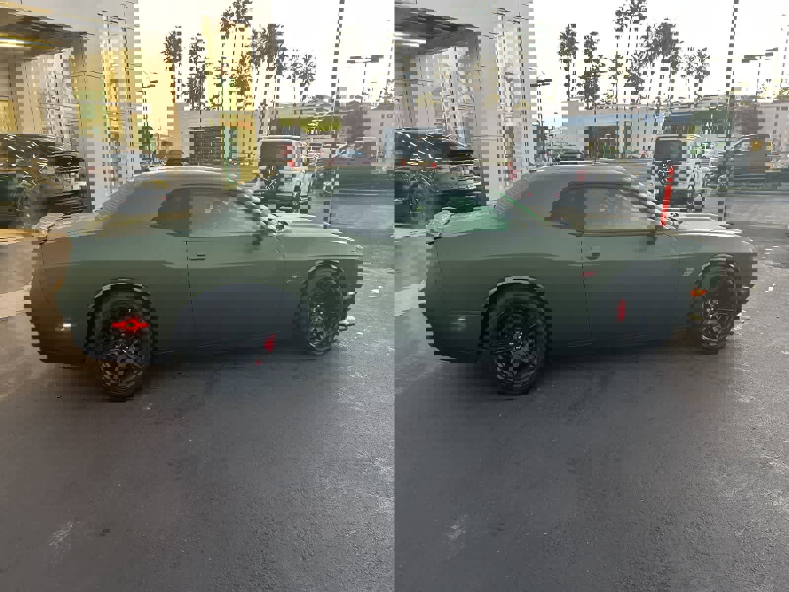 Used 2018 Dodge Challenger SRT w/ Technology Group image 10