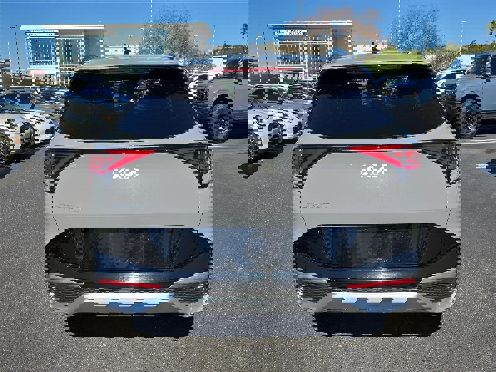 Used 2023 Kia Sportage SX image 4