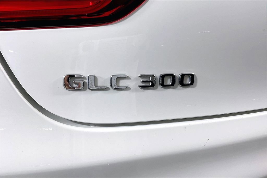 Used 2017 Mercedes-Benz GLC 300 4MATIC Coupe w/ Premium 2 Package image 7