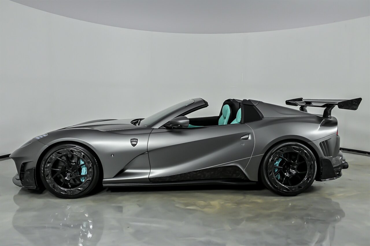 Used 2021 Ferrari 812 GTS RWD image 5