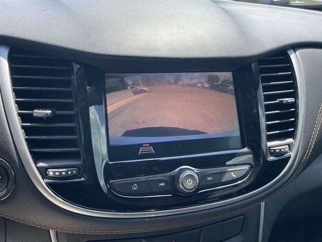 Used 2020 Chevrolet Trax LT w/ LT Convenience Package FWD image 27