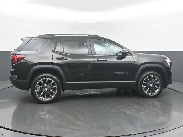 New 2027 GMC Terrain Elevation w/ Elevation Premium Package FWD image 6