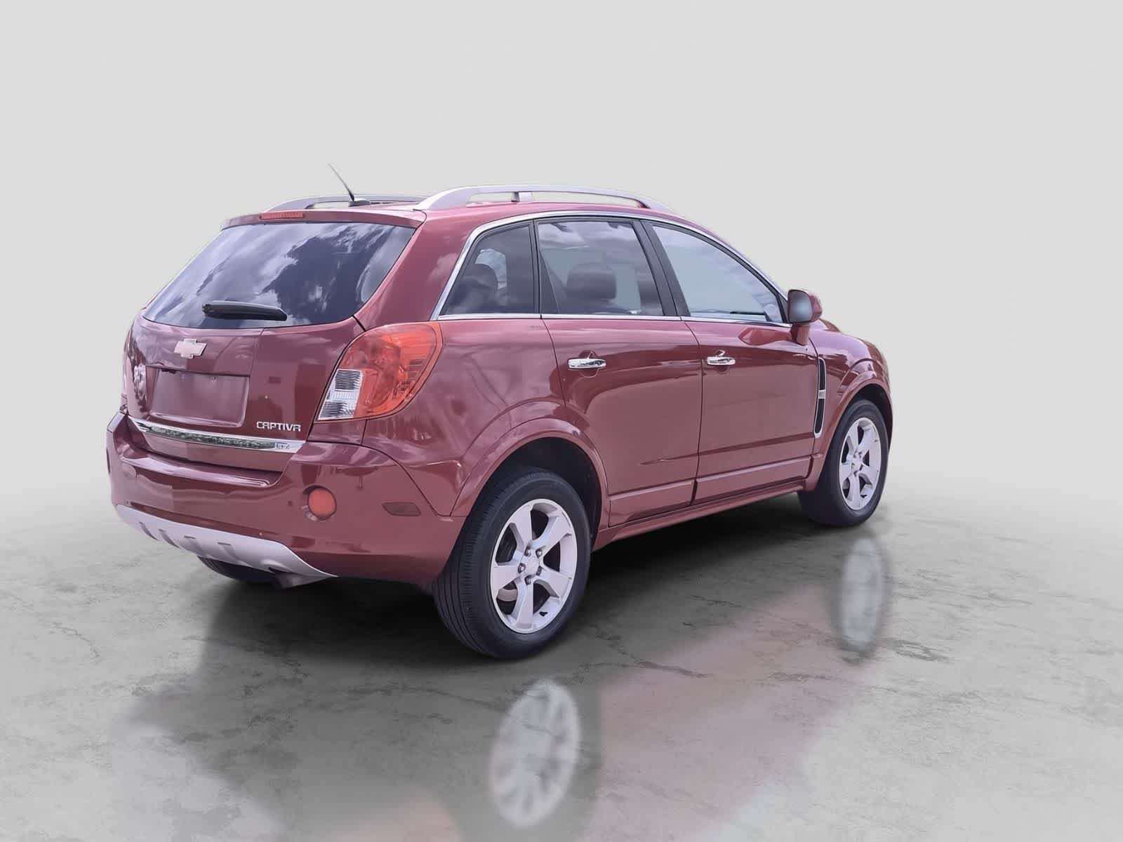 Used 2013 Chevrolet Captiva Sport LTZ FWD image 8