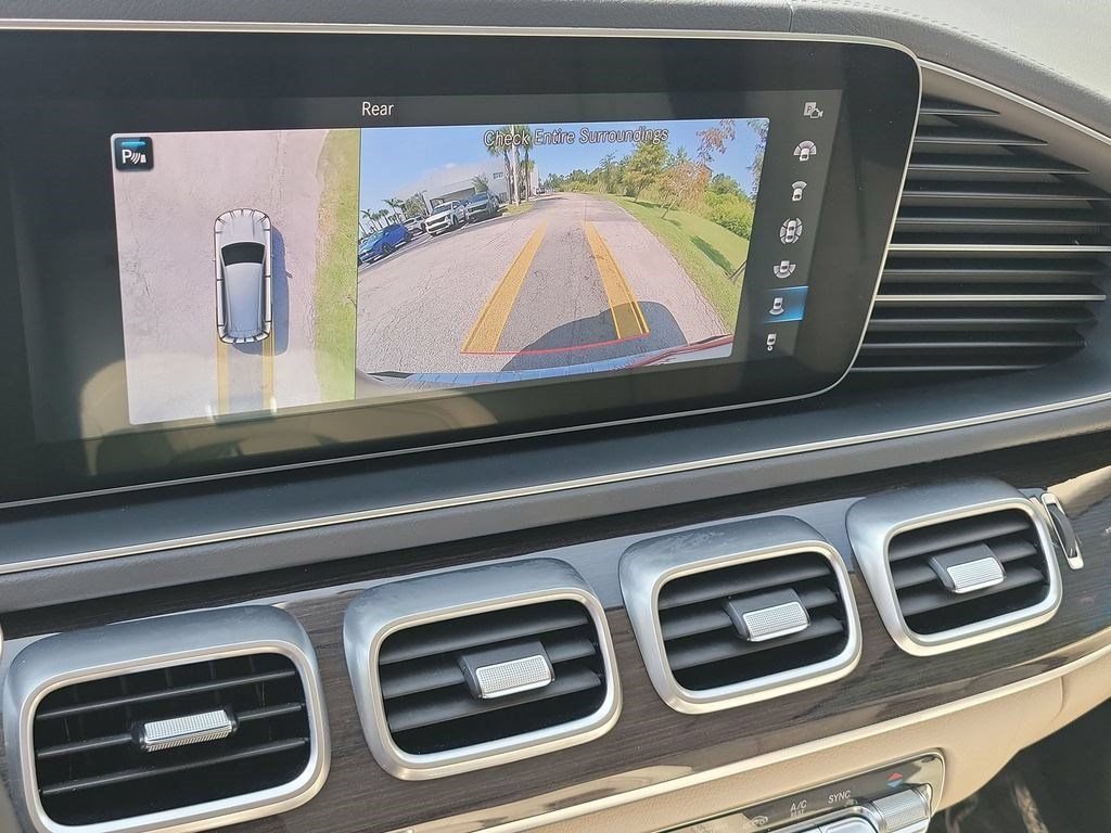 Used 2020 Mercedes-Benz GLS 450 4MATIC image 15