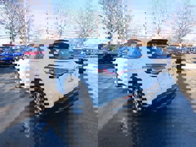 Certified 2023 Honda HR-V LX image 4