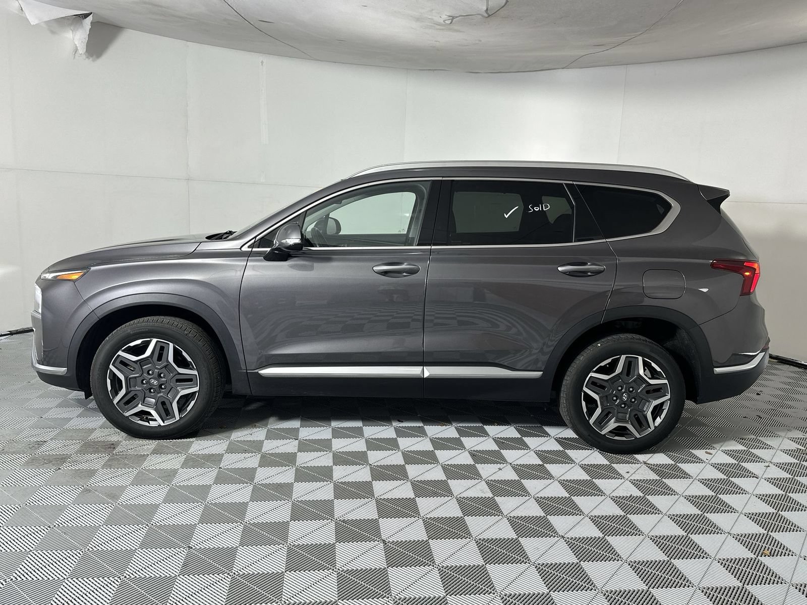 Used 2022 Hyundai Santa Fe SEL Premium AWD/4WD image 5
