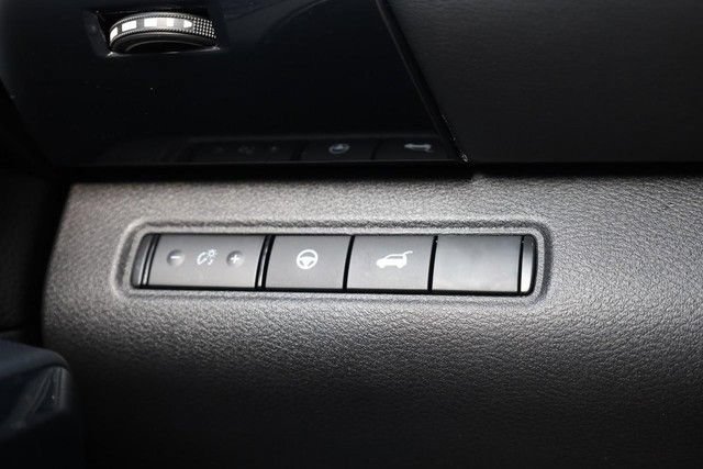 Certified 2025 Nissan Pathfinder SV AWD/4WD image 20