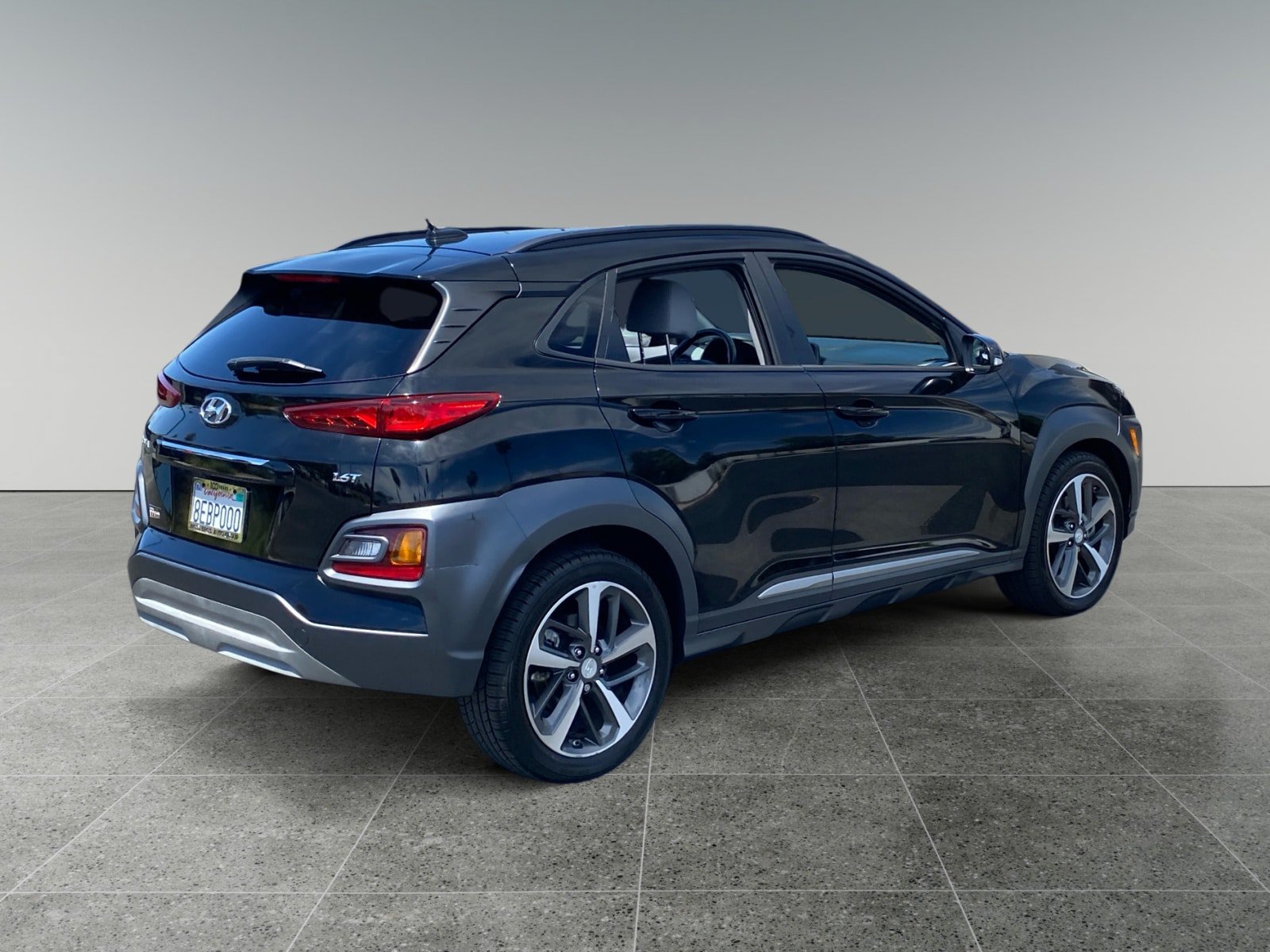 Used 2018 Hyundai Kona Limited FWD image 5