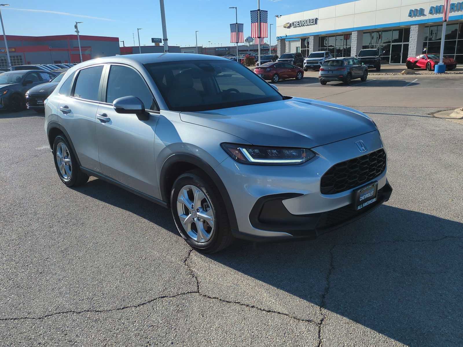 Used 2023 Honda HR-V LX image 2