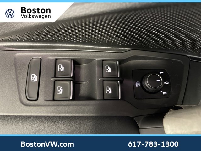 New 2026 Volkswagen Tiguan SE image 28