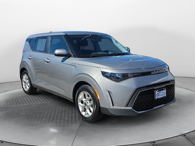 Used 2024 Kia Soul LX w/ LX Technology Package FWD image 7