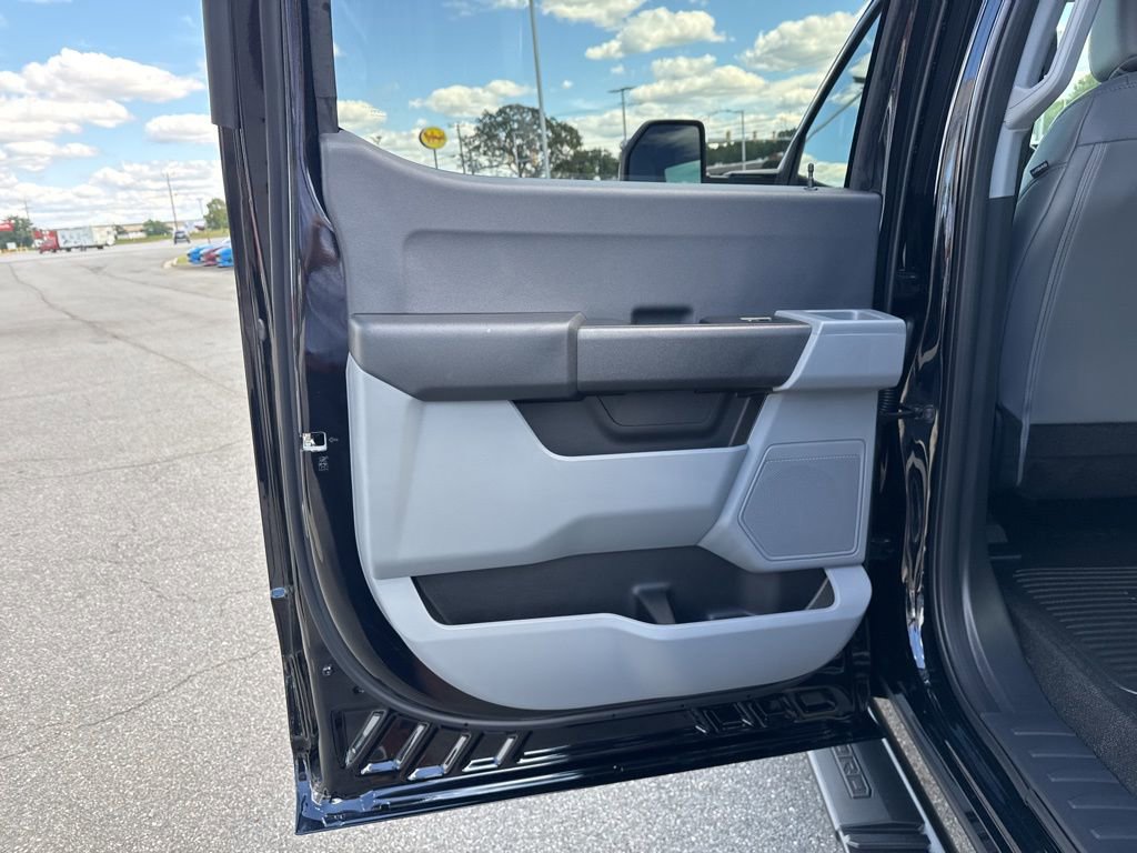 New 2026 Ford F350 XL image 15