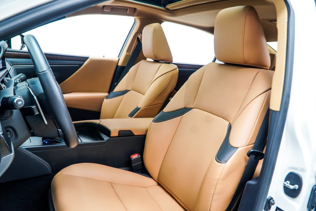 Used 2024 Lexus ES 350 w/ Premium Package FWD image 38