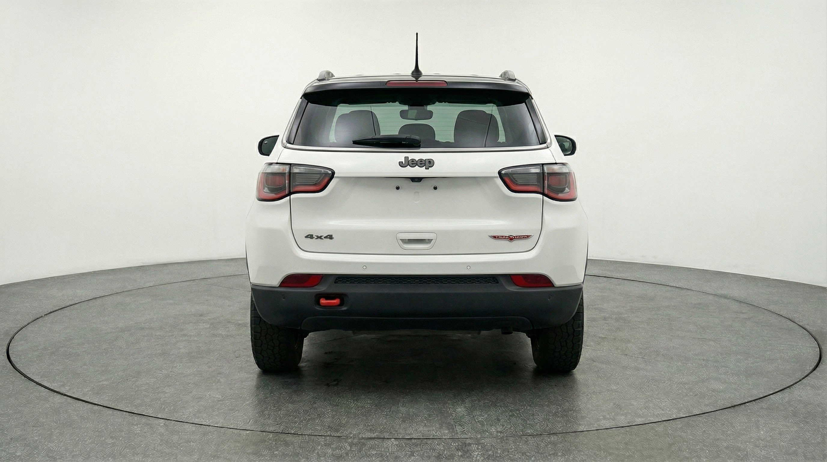 Used 2025 Jeep Compass Trailhawk AWD/4WD image 7