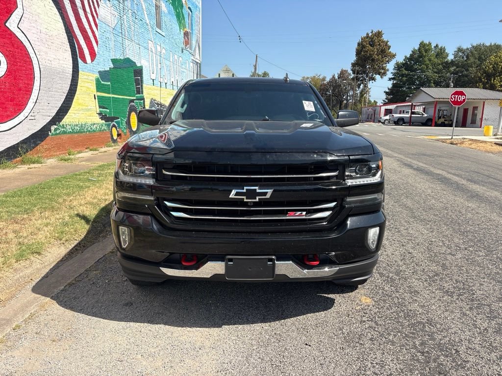 Used 2018 Chevrolet Silverado 1500 LTZ Z71 w/ Redline Edition AWD/4WD image 9