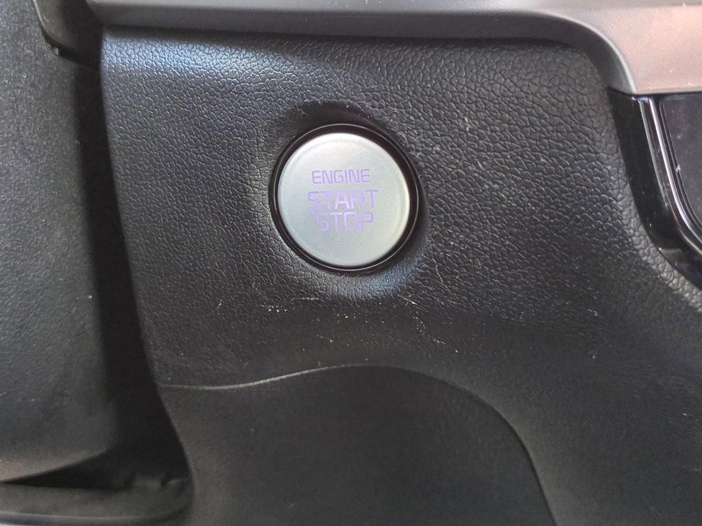 Used 2024 Kia Sorento S image 24