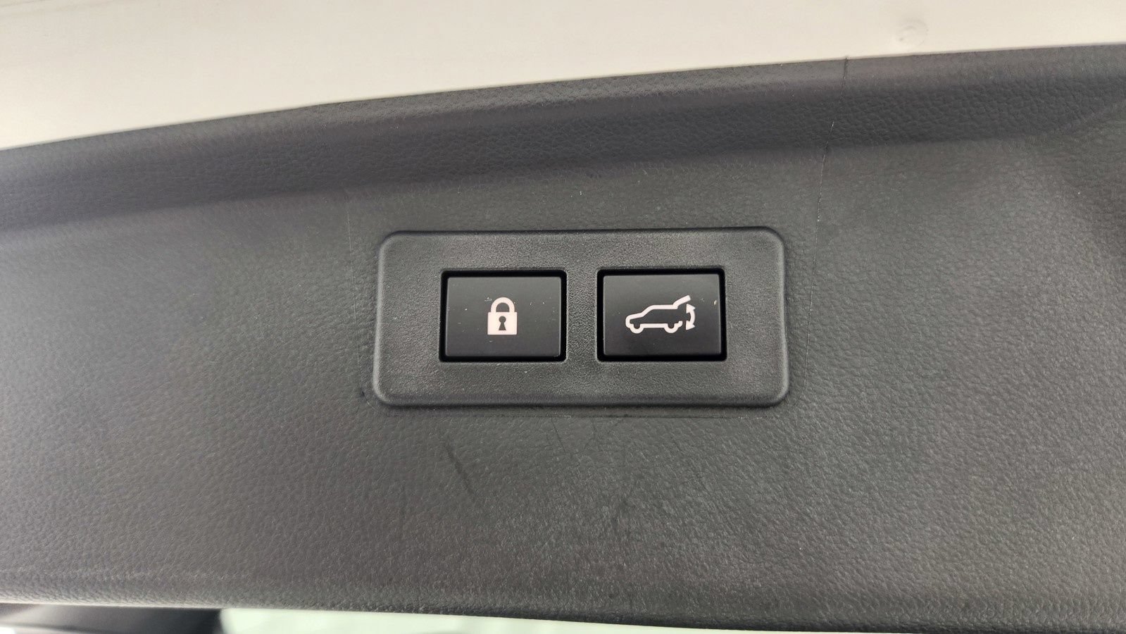 Used 2025 Subaru Outback Onyx Edition XT AWD/4WD image 21