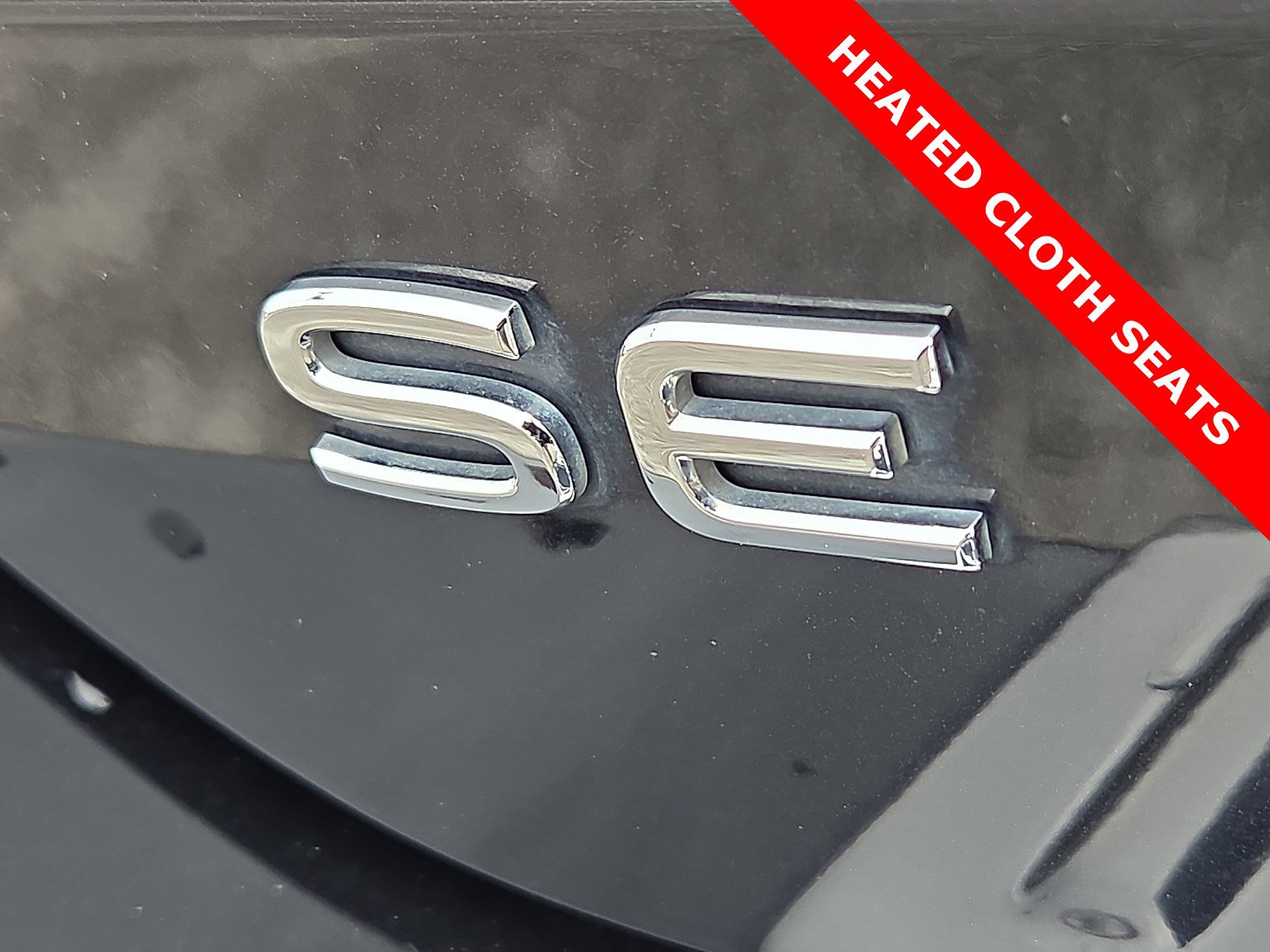 Used 2024 Volkswagen Taos SE FWD image 8