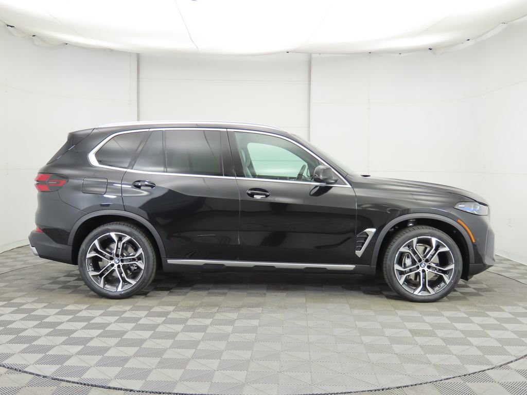 New 2026 BMW X5 sDrive40i w/ Premium Package image 4