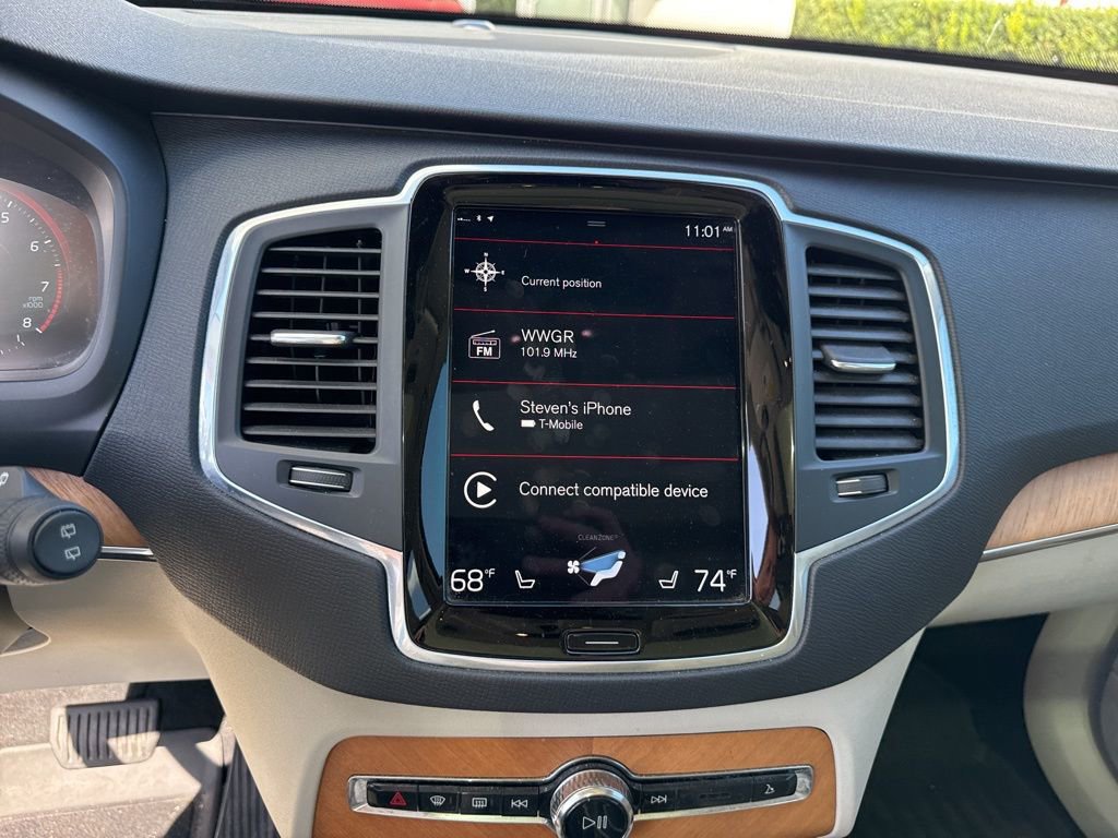 Used 2021 Volvo XC90 T6 Momentum w/ Protection Package Premier image 21
