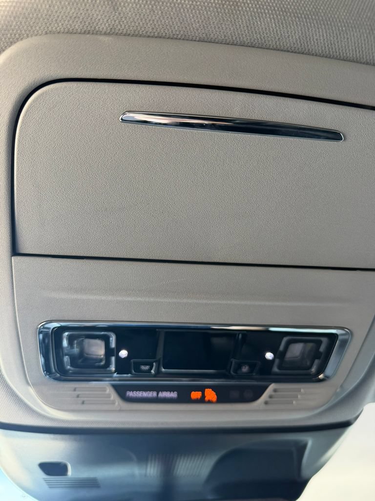 Used 2022 Lincoln Corsair AWD w/ Equipment Group 101A image 17