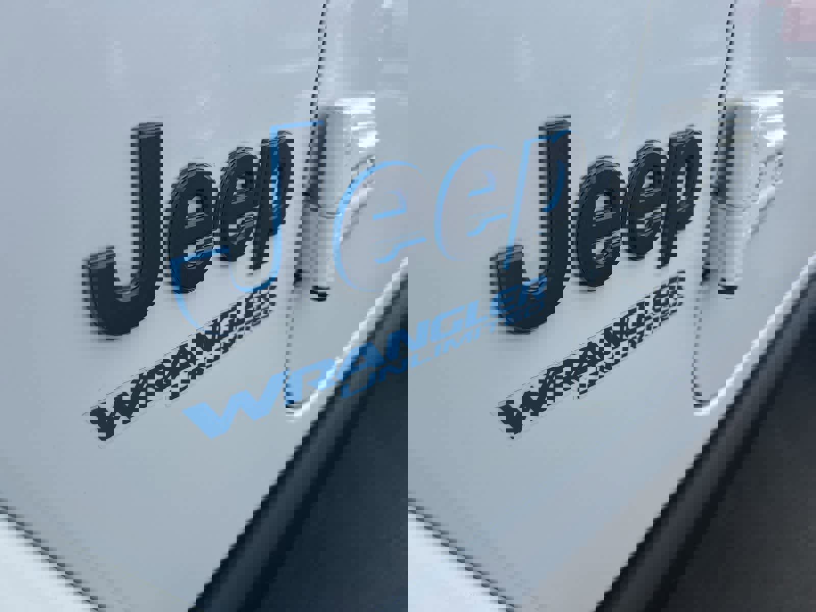 Used 2021 Jeep Wrangler Unlimited Rubicon 4xe w/ Steel Bumper Group image 19