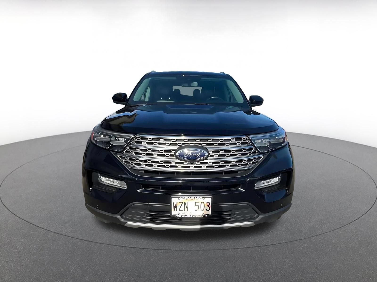 Used 2024 Ford Explorer Limited AWD/4WD image 4