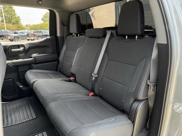 Used 2025 Chevrolet Silverado 1500 Custom Trail Boss w/ Turbomax Blackout Package AWD/4WD image 25